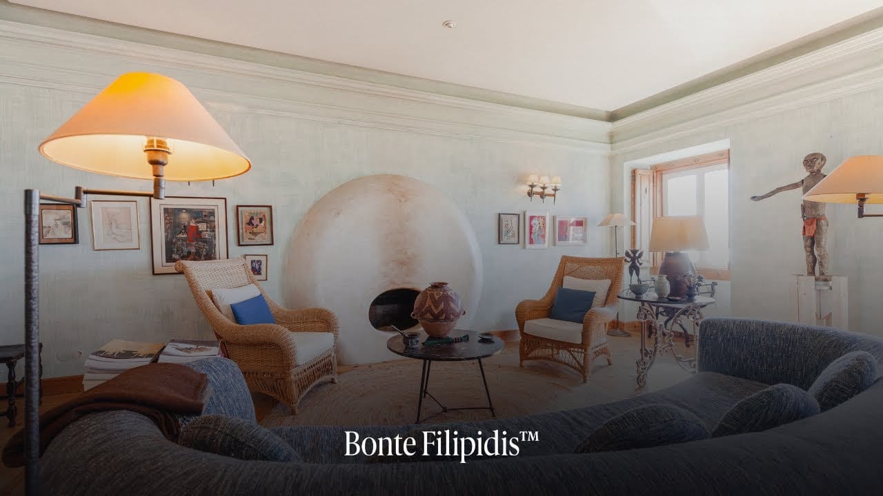 thumb beautiful palcio in alfama by bonte filipidis.jpg